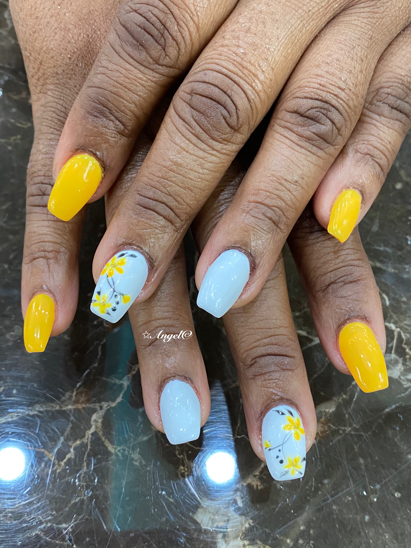 VENIZIAN Nails & Spa Fayetteville nail photo 2